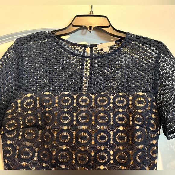 Intricate Lacey navy dress - Picture 6 of 7